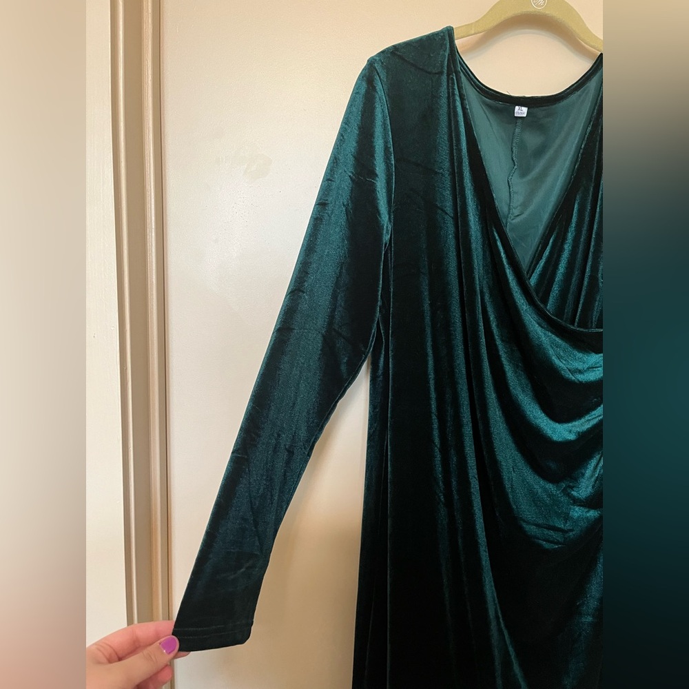 Green Velvet Dress - Picture 3 of 5